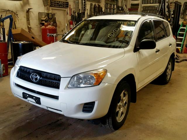 2T3BF4DV5CW189524 - 2012 TOYOTA RAV4 WHITE photo 2