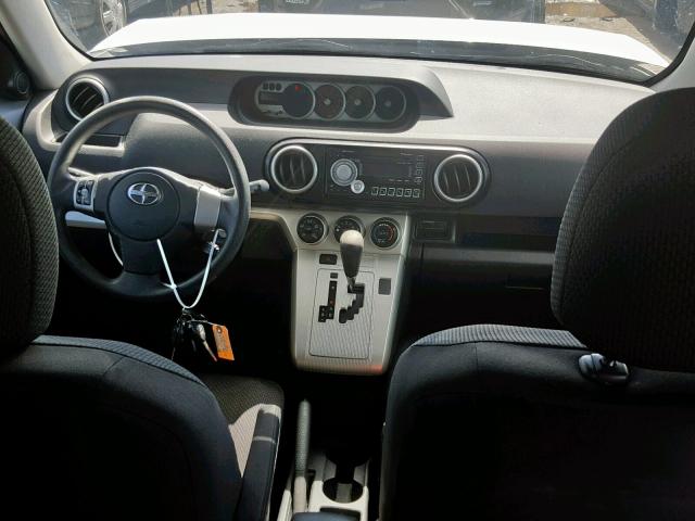 JTLZE4FE6A1117780 - 2010 TOYOTA SCION XB 银色 照片 9