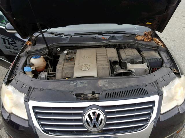 WVWAK73C68P035934 - 2008 VOLKSWAGEN PASSAT KOM BLACK photo 7