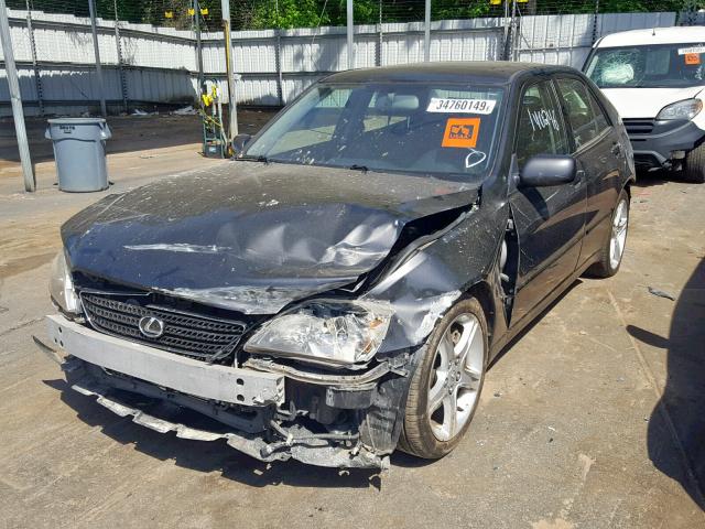 JTHBD192440090832 - 2004 LEXUS IS 300 BLACK photo 2