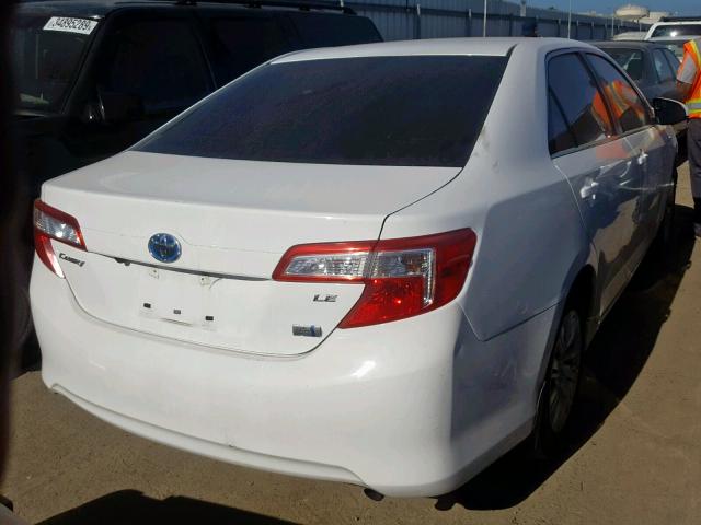 4T1BD1FKXDU069607 - 2013 TOYOTA CAMRY HYBR WHITE photo 4