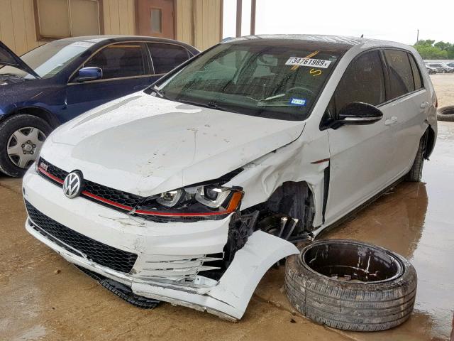 3VW447AUXHM055674 - 2017 VOLKSWAGEN GTI S/SE WHITE photo 2