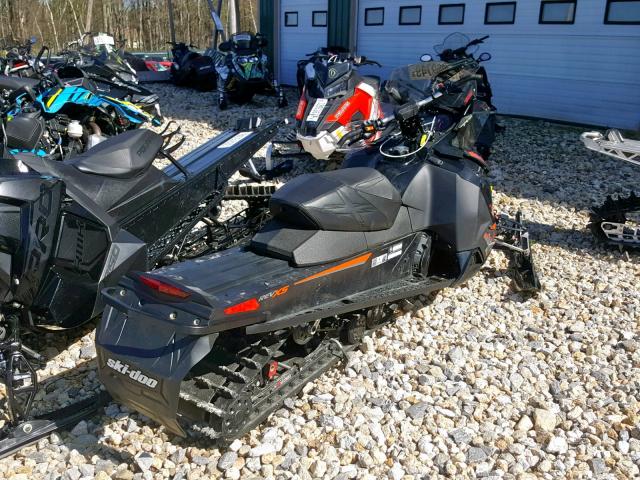 2BPSUWFA5FV000128 - 2015 SKI DOO RENEGADE BLACK photo 4