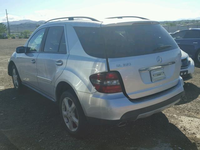 4JGBB86E78A405990 - 2008 MERCEDES-BENZ ML 350 SILVER photo 3