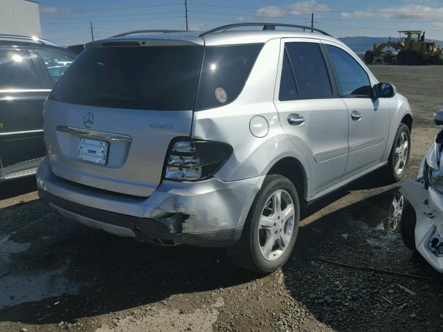 4JGBB86E78A405990 - 2008 MERCEDES-BENZ ML 350 SILVER photo 4