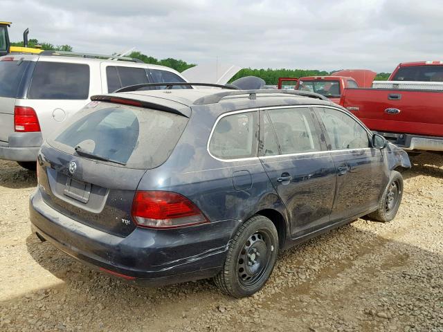 3VWTL7AJ0AM698402 - 2010 VOLKSWAGEN JETTA TDI BLACK photo 4