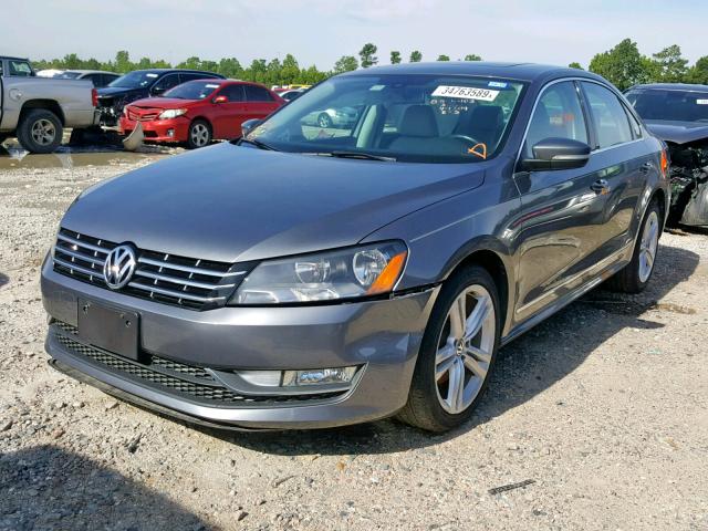 1VWBV7A37FC072149 - 2015 VOLKSWAGEN PASSAT SE GRAY photo 2