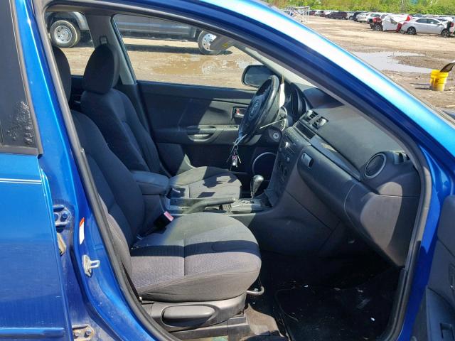 JM1BK323951222016 - 2005 MAZDA 3 S BLUE photo 5