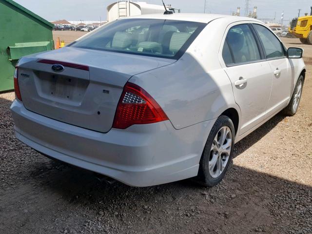 3FAHP0HA3CR207116 - 2012 FORD FUSION SE WHITE photo 4