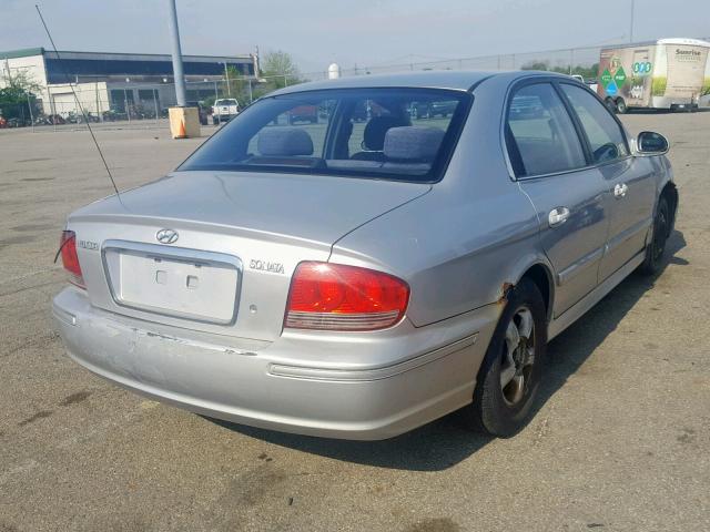 KMHWF25SX4A076934 - 2004 HYUNDAI SONATA GL SILVER photo 4