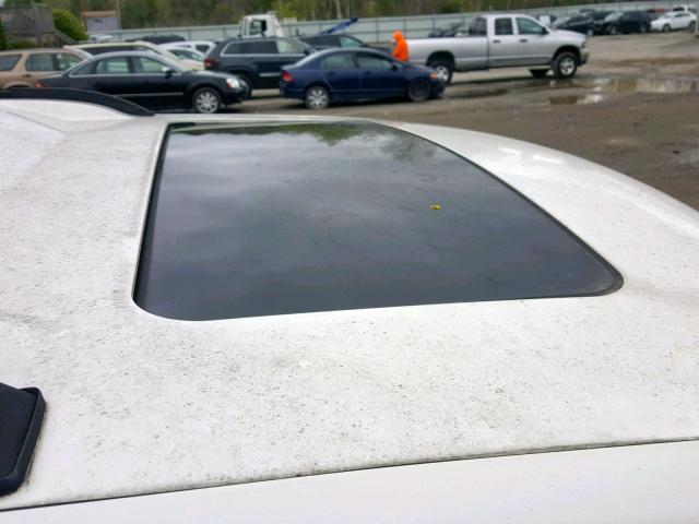 1J8HG48K86C303197 - 2006 JEEP COMMANDER WHITE photo 9