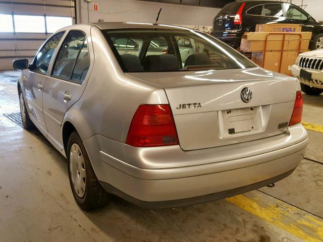 3VWSA29M6YM053542 - 2000 VOLKSWAGEN JETTA GLS SILVER photo 3