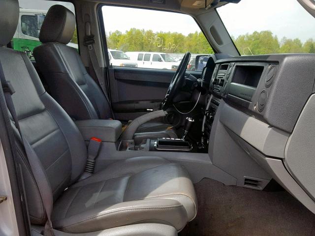 1J8HG48K77C617876 - 2007 JEEP COMMANDER SILVER photo 5