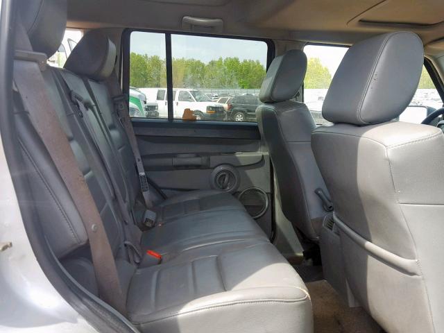 1J8HG48K77C617876 - 2007 JEEP COMMANDER SILVER photo 6