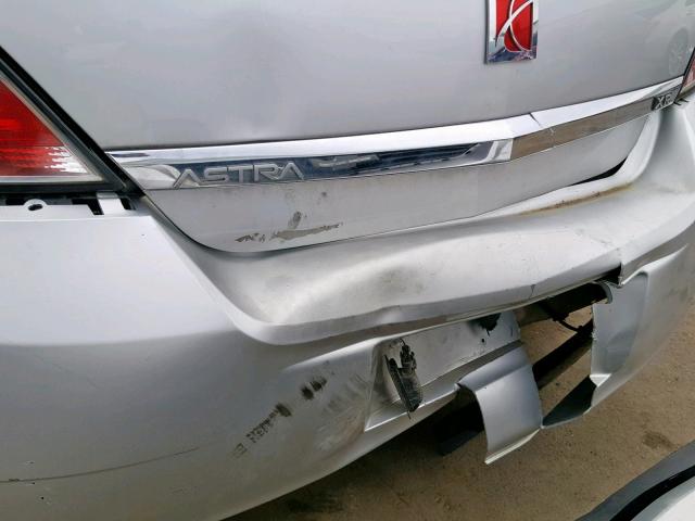 W08AT671085060428 - 2008 SATURN ASTRA XR SILVER photo 9