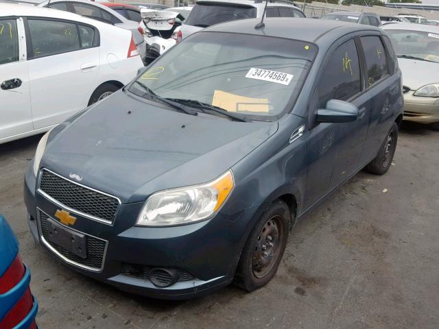 KL1TD6DE0AB128682 - 2010 CHEVROLET AVEO LS TEAL photo 2