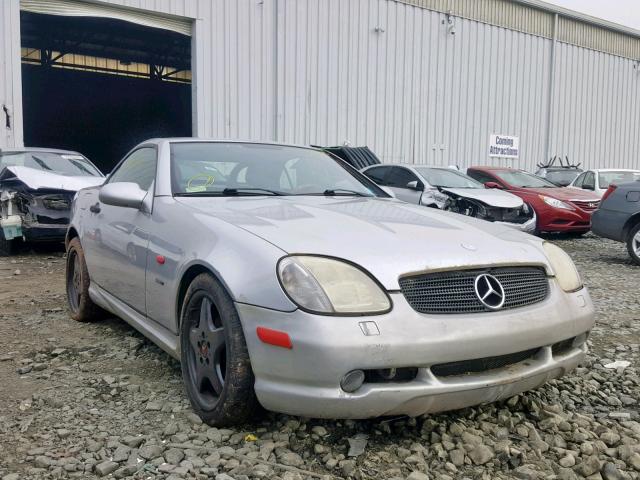 WDBKK47FXXF083169 - 1999 MERCEDES-BENZ SLK 230 KO SILVER photo 1