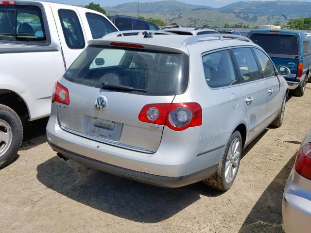 WVWXL7AN6AE055534 - 2010 VOLKSWAGEN PASSAT KOM SILVER photo 4