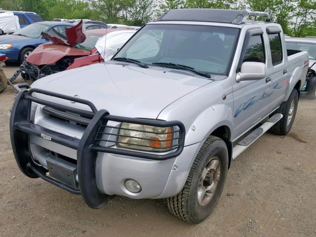 1N6ED27Y21C400852 - 2001 NISSAN FRONTIER C SILVER photo 2