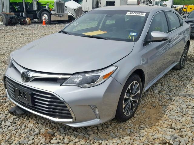 4T1BK1EB0JU288384 - 2018 TOYOTA AVALON XLE SILVER photo 2