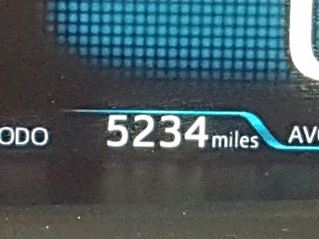 JTDKARFP9J3073205 - 2018 TOYOTA PRIUS PRIM 灰色 照片 8