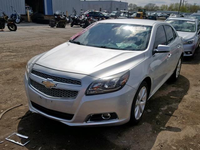 1G11H5SA8DF295621 - 2013 CHEVROLET MALIBU LTZ 银色 照片 2