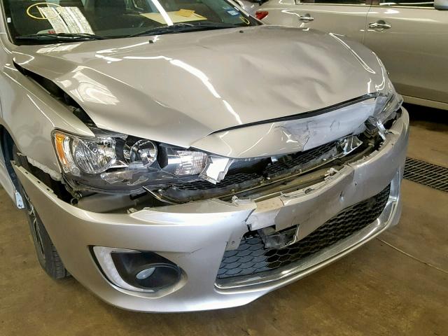 JA32U2FU6HU007928 - 2017 MITSUBISHI LANCER ES SILVER photo 9