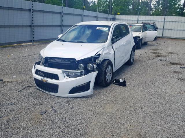 1G1JA6SH6C4143063 - 2012 CHEVROLET SONIC LS WHITE photo 2