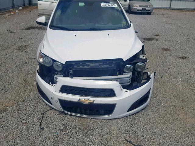 1G1JA6SH6C4143063 - 2012 CHEVROLET SONIC LS WHITE photo 9
