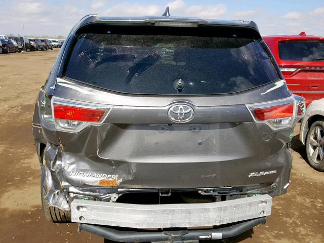 5TDJKRFH5GS250454 - 2016 TOYOTA HIGHLANDER SILVER photo 9