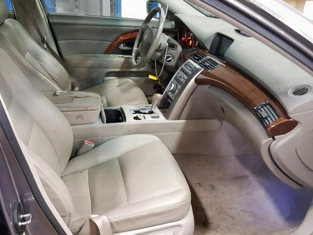 JH4KB16555C001631 - 2005 ACURA RL SILVER photo 5