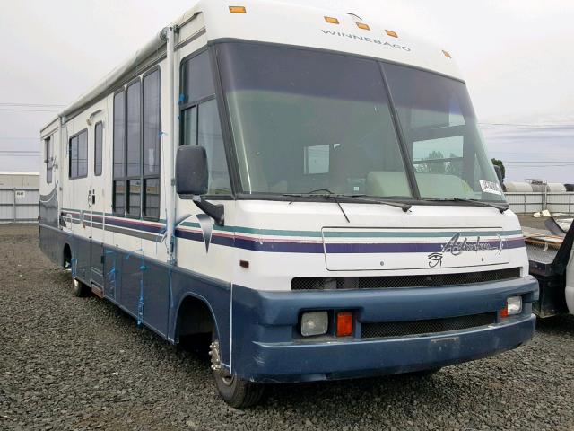 3FCMF53G7VJA13209 - 1997 WINNEBAGO MOTORHOME WHITE photo 1