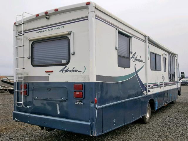 3FCMF53G7VJA13209 - 1997 WINNEBAGO MOTORHOME WHITE photo 4