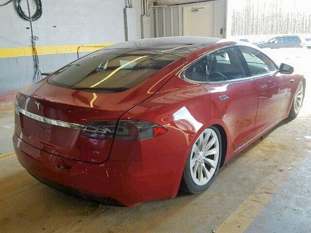 5YJSA1E17HF213151 - 2017 TESLA MODEL S RED photo 4