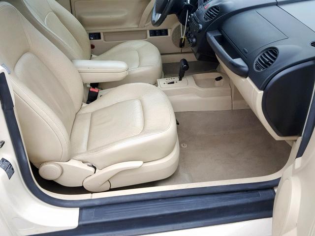 3VWSF31Y16M313073 - 2006 VOLKSWAGEN NEW BEETLE Krem foto 5