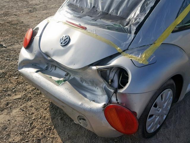 3VWCB21C81M450308 - 2001 VOLKSWAGEN NEW BEETLE Gümüş foto 9