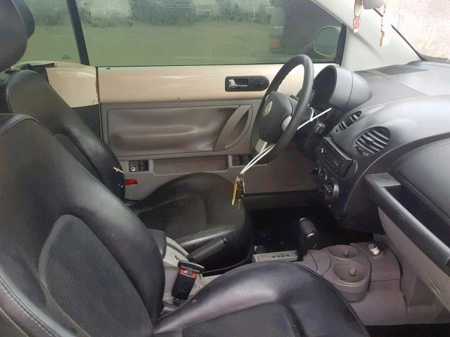 3VWCM21Y94M303876 - 2004 VOLKSWAGEN NEW BEETLE თეთრი ფოტო 5