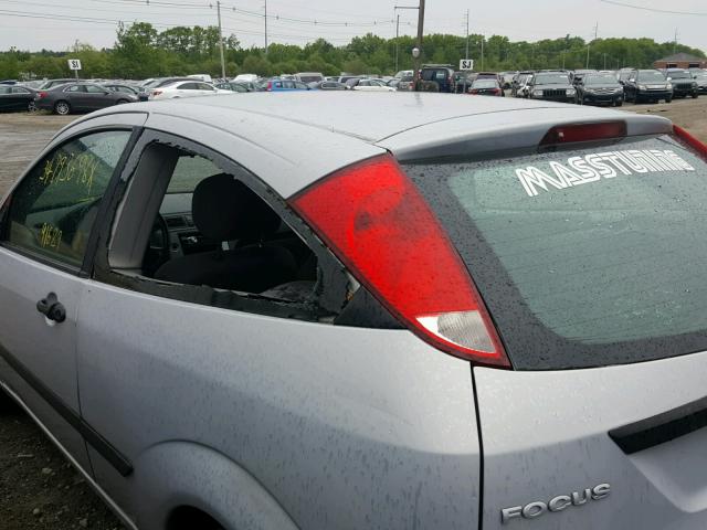 1FAFP31N97W252487 - 2007 FORD FOCUS ZX3 SILVER photo 9