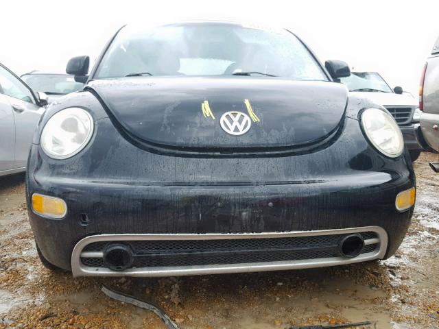 3VWCD21CXYM445163 - 2000 VOLKSWAGEN NEW BEETLE შავი ფოტო 9
