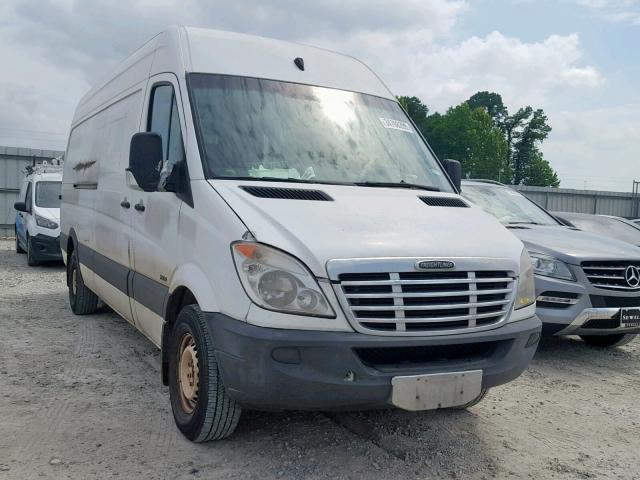 WDYPE8CC4B5550347 - 2011 FREIGHTLINER SPRINTER 2 WHITE photo 1