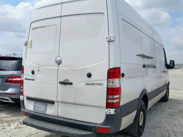 WDYPE8CC4B5550347 - 2011 FREIGHTLINER SPRINTER 2 WHITE photo 4