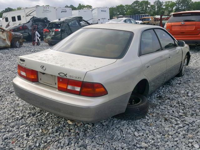 JT8BF28G5W5018900 - 1998 LEXUS ES 300 SILVER photo 4