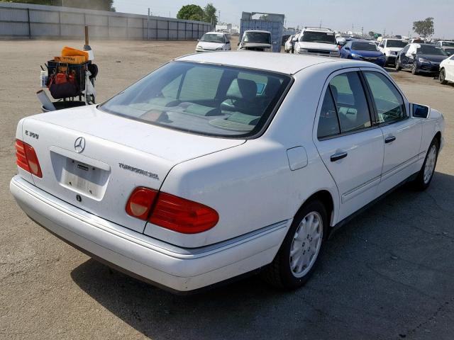 WDBJF25F2WA474822 - 1998 MERCEDES-BENZ E 300TD WHITE photo 4