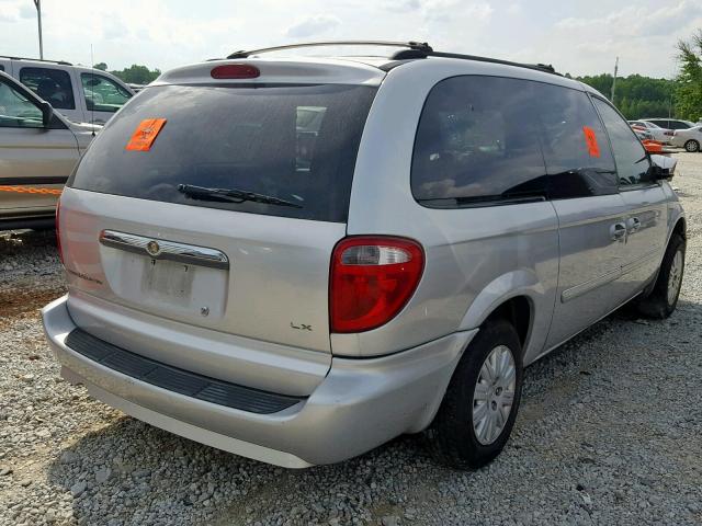 2A4GP44RX7R109456 - 2007 CHRYSLER TOWN & COU SILVER photo 4