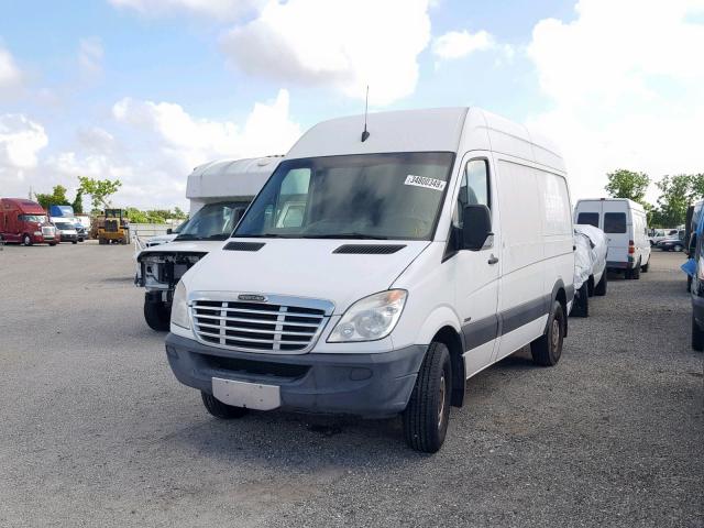 WDYPE7CC1D5744752 - 2013 FREIGHTLINER SPRINTER 2 WHITE photo 2