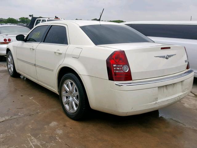 2C3LA33G18H137481 - 2008 CHRYSLER 300 LIMITE WHITE photo 3