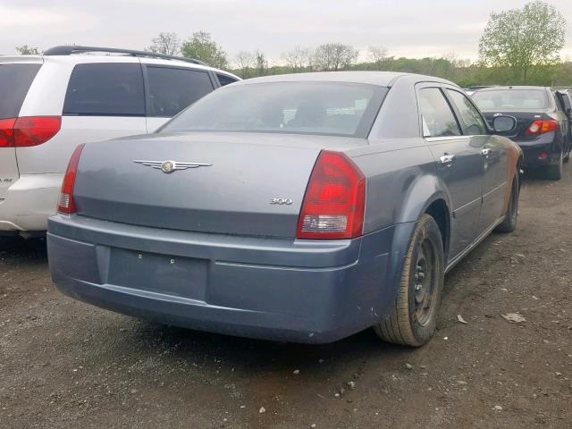 2C3KA43R06H223140 - 2006 CHRYSLER 300 GRAY photo 4