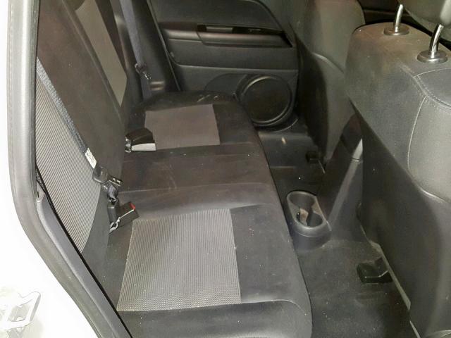 1C4NJCBB1CD606018 - 2012 JEEP COMPASS SP 银色 照片 6