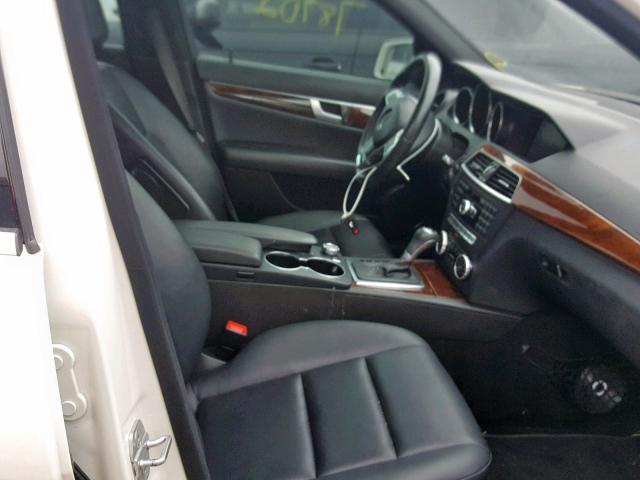 WDDGF4HBXCA600751 - 2012 MERCEDES-BENZ C 250 SILVER photo 5