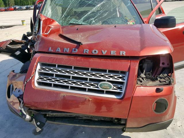 SALFP24N98H037190 - 2008 LAND ROVER LR2 SE RED photo 7